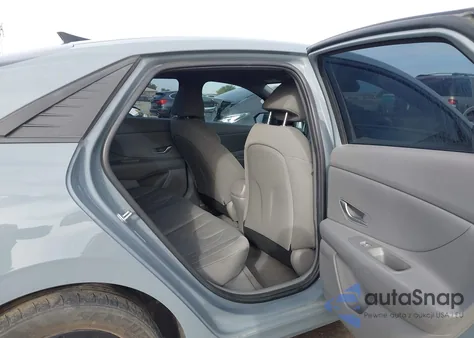 2022 Hyundai Elantra Sel z USA, uszkodzony, nr VIN KMHLM4AG8NU218929